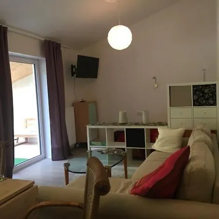 Apartment Dachterrassenwohnung - Nah Am *
